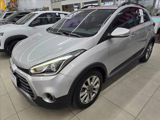 HYUNDAI HB20X 1.6 16V PREMIUM FLEX 4P AUTOMÁTICO HYUNDAI HB20X 1.6 16V PREMIUM FLEX 4P AUTOMÁTICO